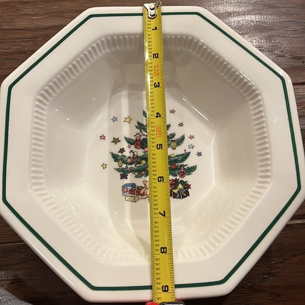 Nikko Ceramics Christmas Bowl - Picture 4 of 6